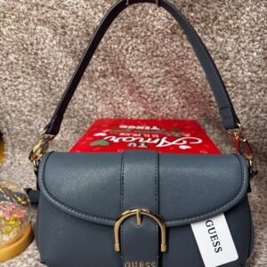 Bolso Guess Harlow Crossbody – Elegancia en Azul Acero